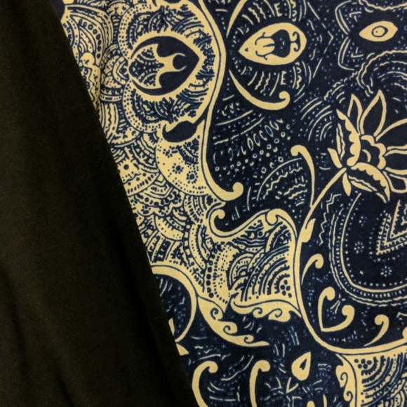 LuLaRoe XS Randy - Picture 2 of 3
